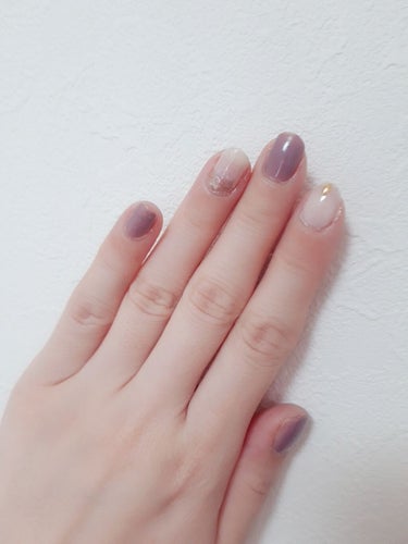 またまた久々のネイル💅

今回はシンプルに🙌

アラフォーだからか最近手の甲の血管の浮き出かたが

気になる笑

やだやだー😱