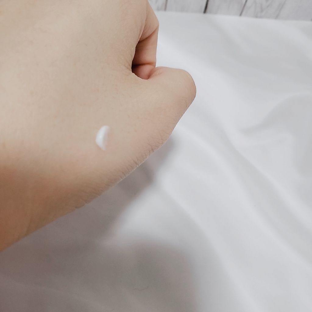 薬用ホワイトニング ハンドクリーム/コエンリッチQ10/ハンドクリームを使ったクチコミ（2枚目）