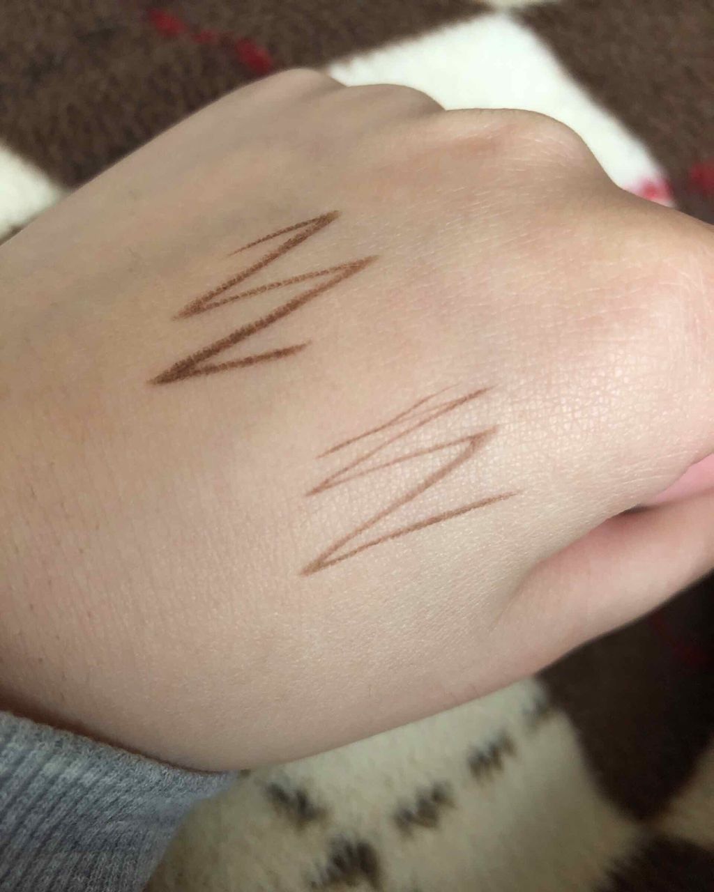 「密着アイライナー」クリームペンシル/デジャヴュ/ペンシルアイライナーを使ったクチコミ(2枚目)