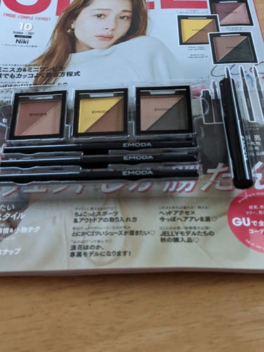 supreme_blush_ykp on LIPS 「今日本屋さんで　JELLY１０月号を買いました。　雑誌付録に　..」（1枚目）