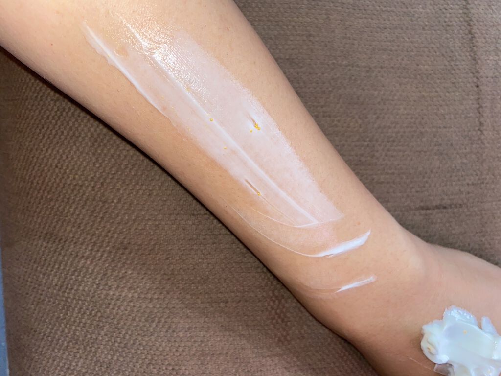 グリーンティー ハニードロップス ボディクリーム/エリザベス アーデン(海外)/ボディクリームを使ったクチコミ(4枚目)