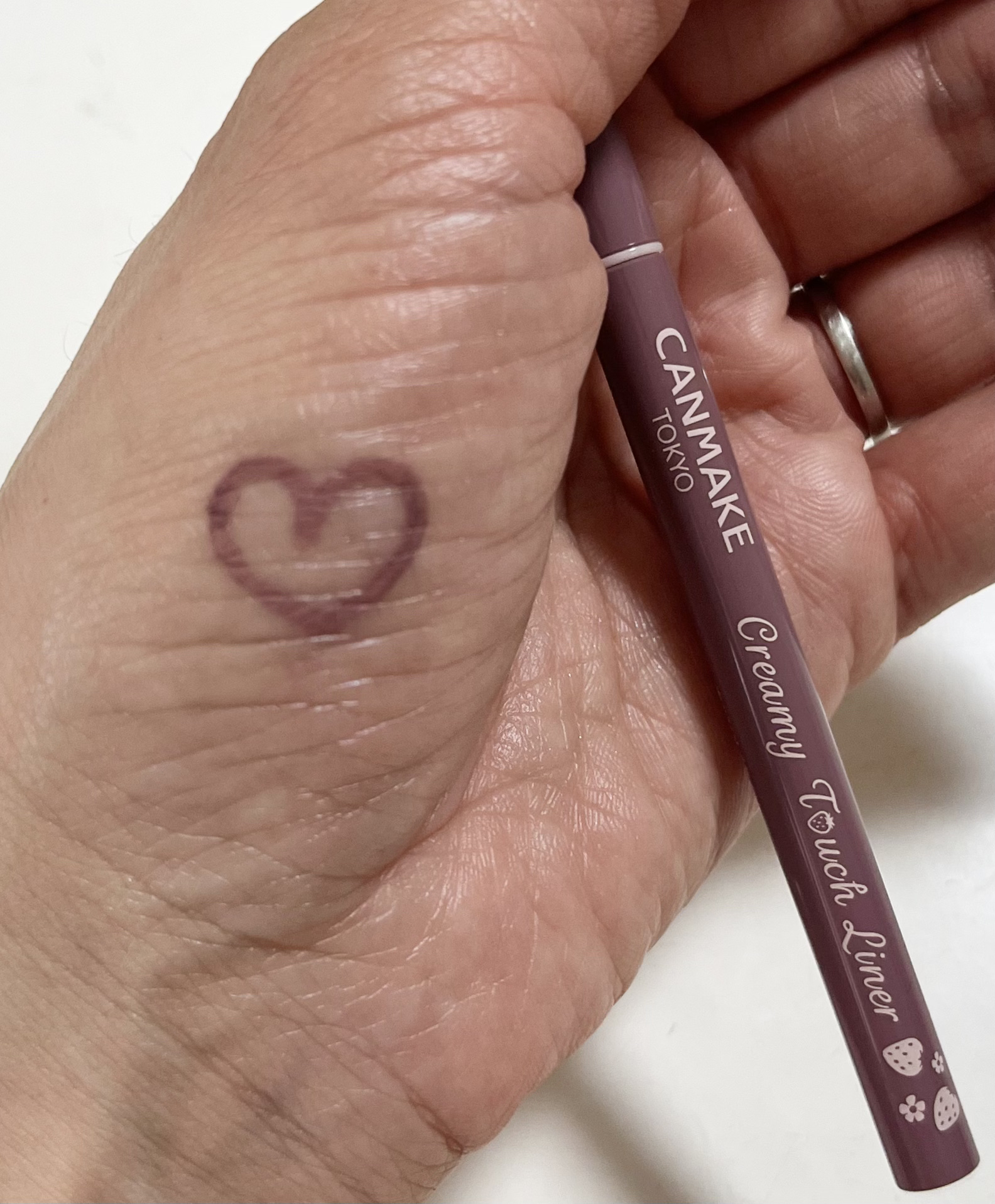 クリーミータッチライナー/キャンメイク/ジェルアイライナーを使ったクチコミ（2枚目）