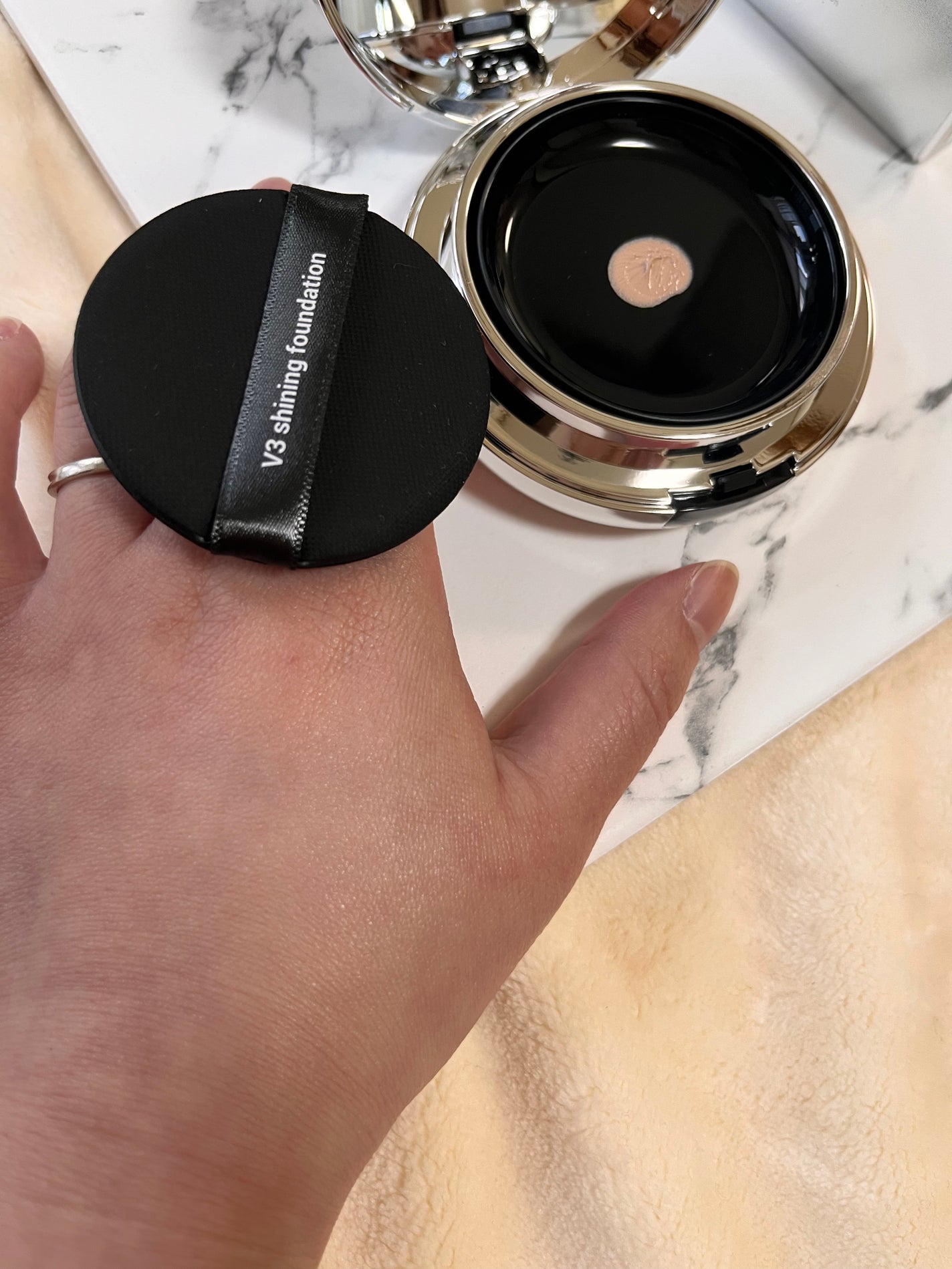 V3シャイニングファンデーション/SPICARE/クッションファンデーションを使ったクチコミ(5枚目)