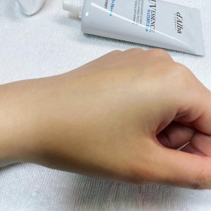 ダルバ ウォータフル エッセンス サンクリーム/ダルバ/日焼け止めクリームを使ったクチコミ(4枚目)