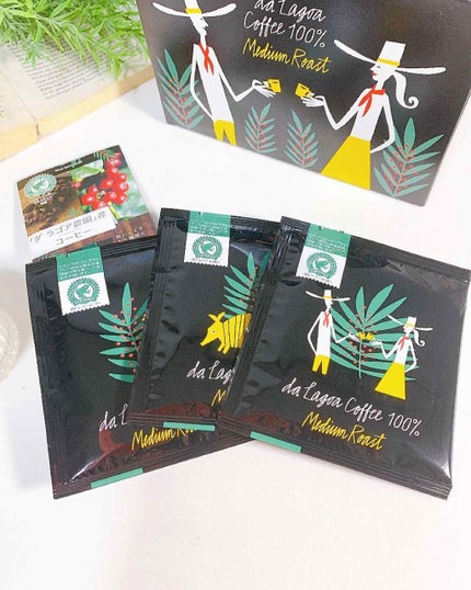 日高 on LIPS 「通勤中に1杯、会社に着いて1杯。そして昼食後に1杯。コーヒーで..」(8枚目)