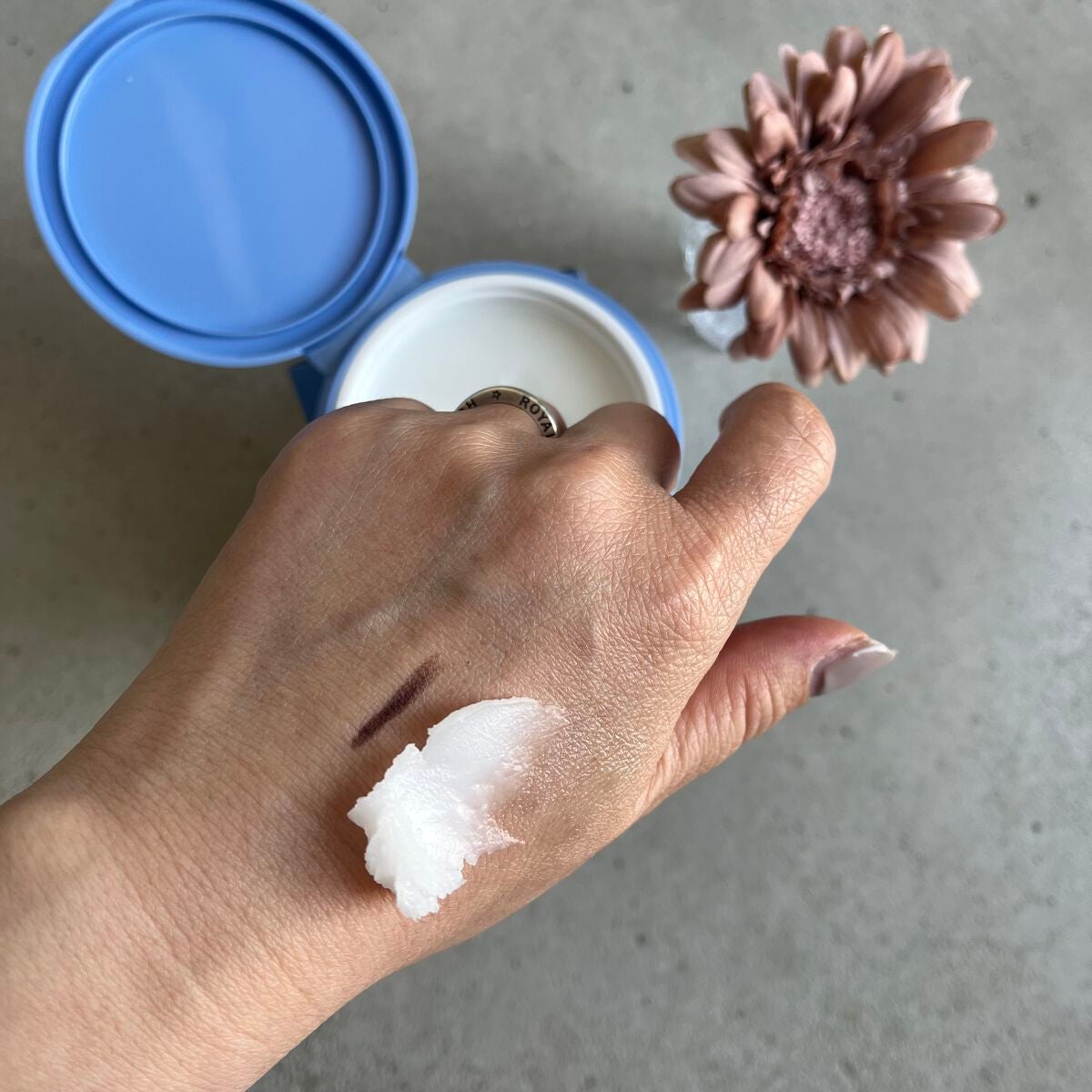 kunchan on LIPS 「・・・@tovegan.jp✓ホワイトホールサムクレンジンク..」(4枚目)