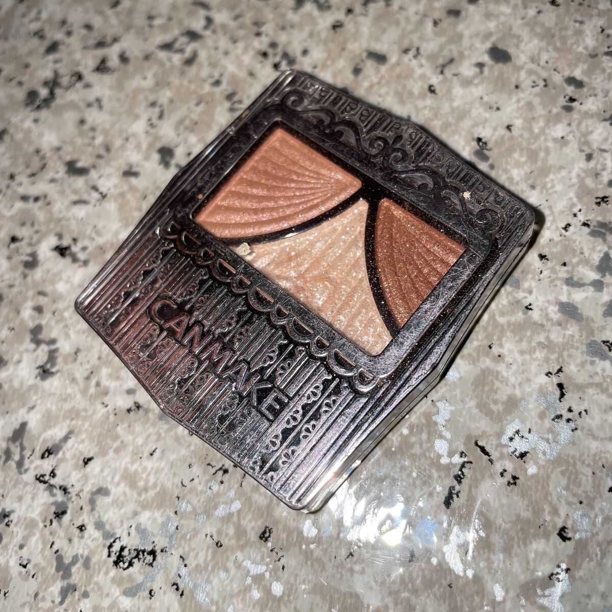 ジューシーピュアアイズ/キャンメイク/アイシャドウパレットを使ったクチコミ(1枚目)