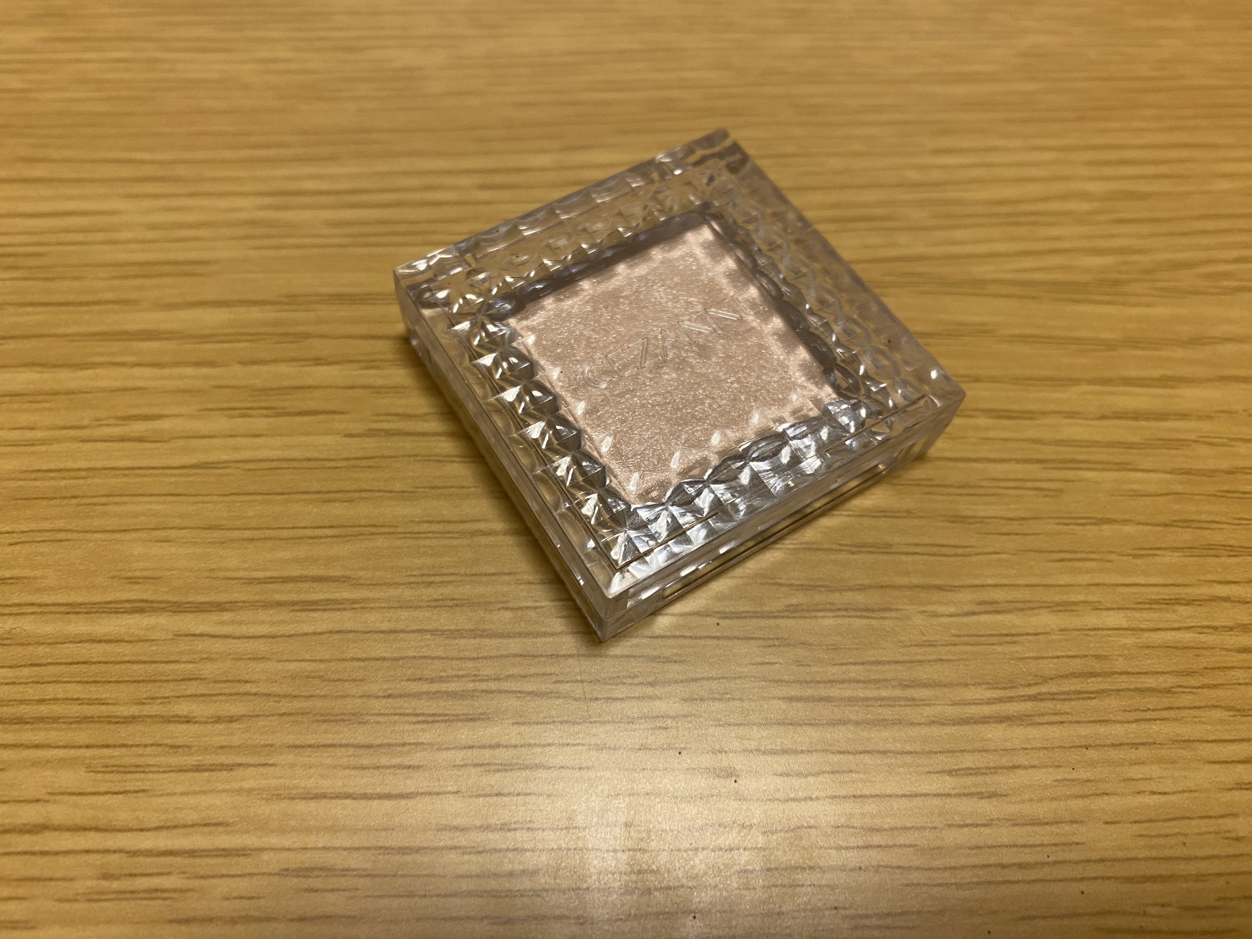 シングルカラーアイシャドウ/CEZANNE/単色アイシャドウを使ったクチコミ（1枚目）