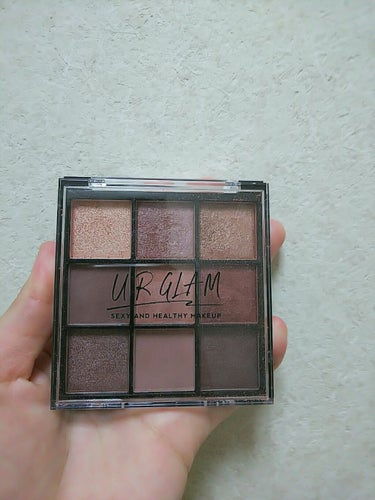 UR GLAM　BLOOMING EYE COLOR PALETTE/U R GLAM/パウダーアイシャドウを使ったクチコミ（1枚目）