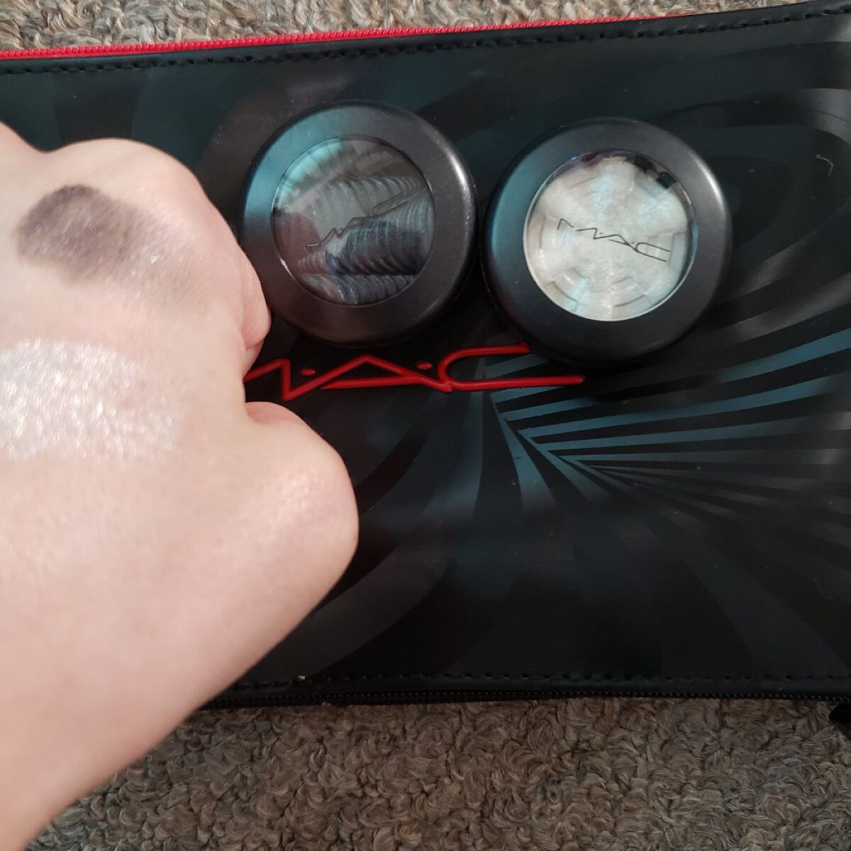 ナウ ユー シー ミー エクストラ ディメンション アイ キット /M・A・C/メイクアップキットを使ったクチコミ(1枚目)