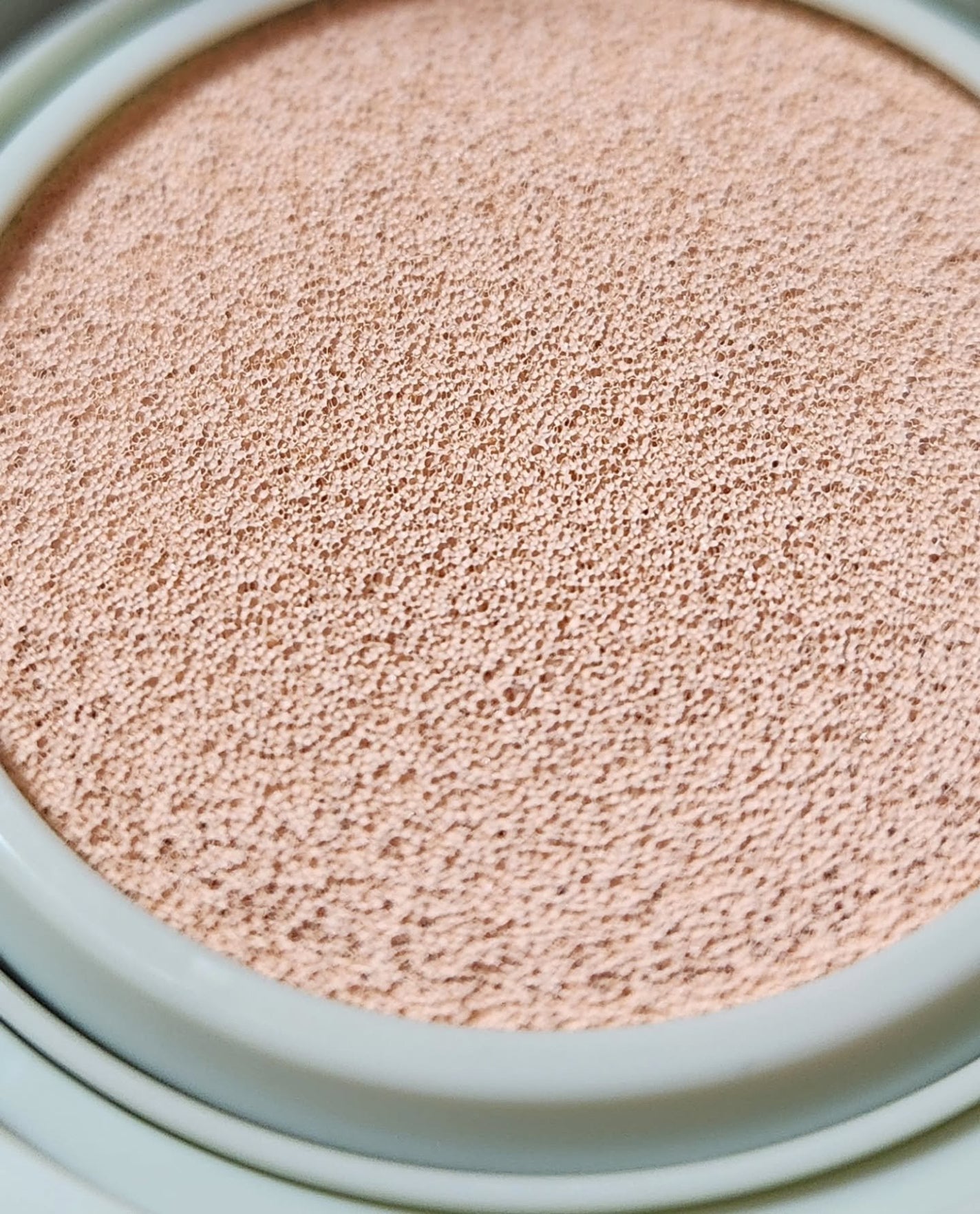 ジヴェルニー 密着カバークッション/GIVERNY/クッションファンデーションを使ったクチコミ(2枚目)