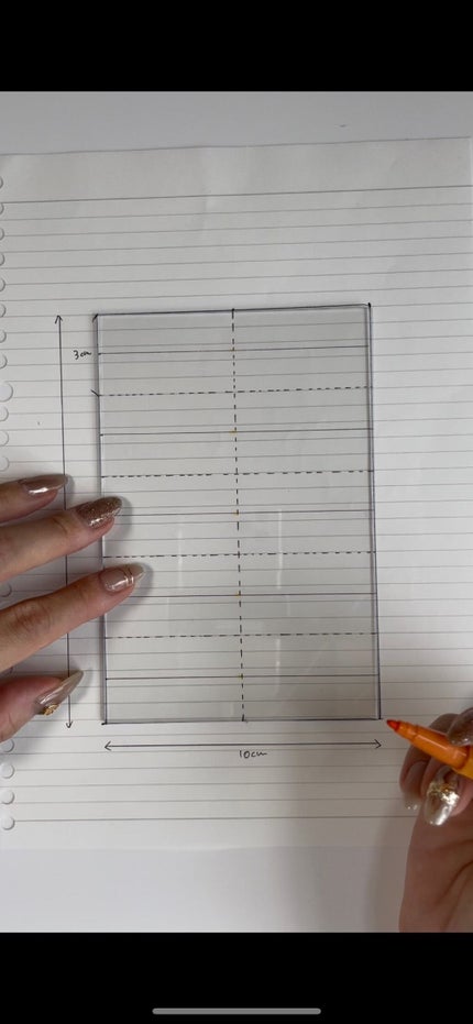 eri @セルフネイル on LIPS 「ネイルディスプレイ作り方❤︎ たまっていくサンプルに困り果てて..」(7枚目)