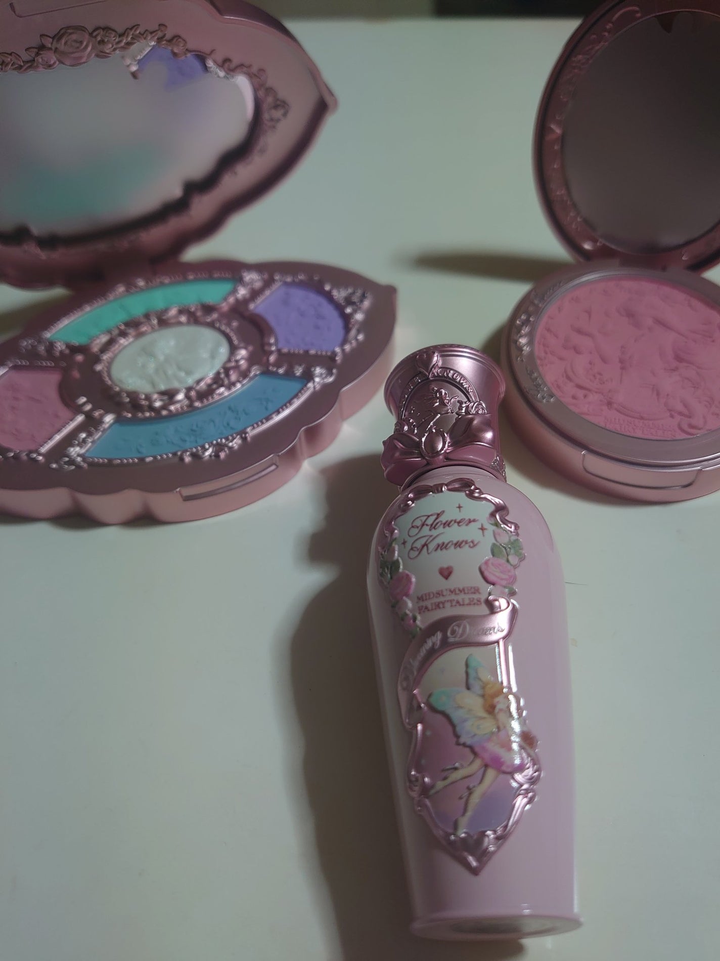 ミッドサマーフェアリーテイルズコレクション 5色アイシャドウパレット/FlowerKnows/アイシャドウパレットを使ったクチコミ(1枚目)