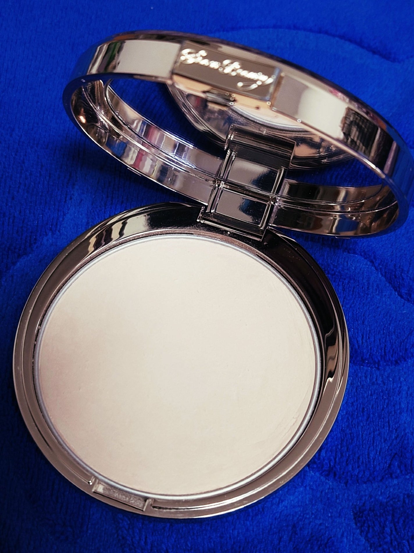 ブライトニング スキンケアパウダー 2022/スノービューティー/プレストパウダーを使ったクチコミ(4枚目)