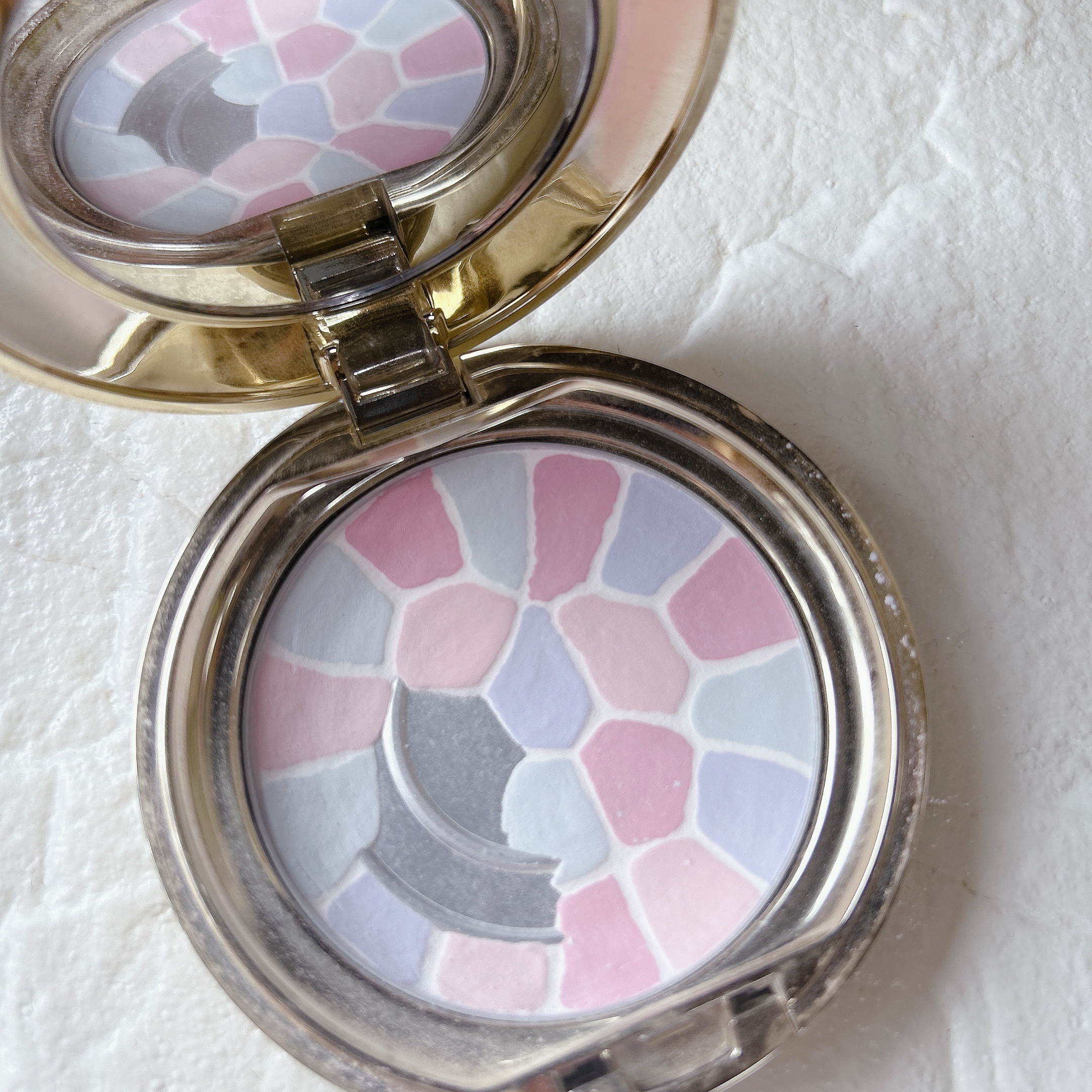 ラ プードル オートニュアンス VIII イノセント/Elégance/プレストパウダーを使ったクチコミ（2枚目）