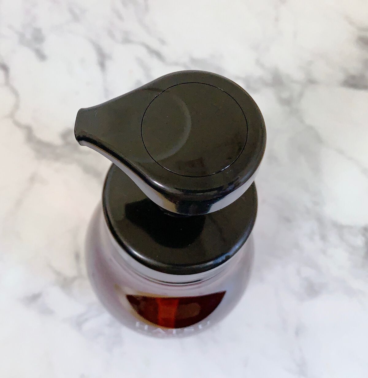 アピセラピーコスメティクス 泡でふんわり薬用オールインワンシャンプーのクチコミ「5つのお手入れをこれ1本に凝縮✨手軽に毛髪や地肌をケア💇‍♀️多機能なオールインワンシャンプー.....」（3枚目）