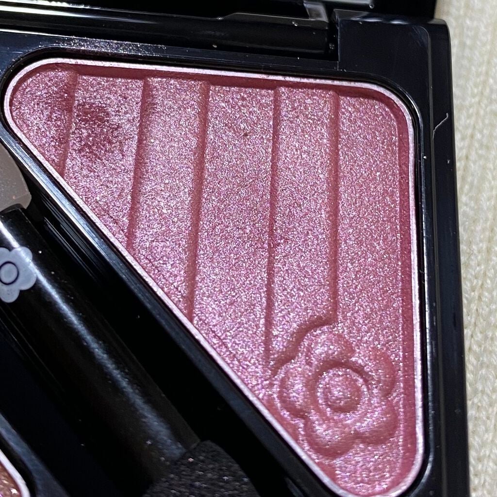 アイオープナー/MARY QUANT/単色アイシャドウを使ったクチコミ(3枚目)