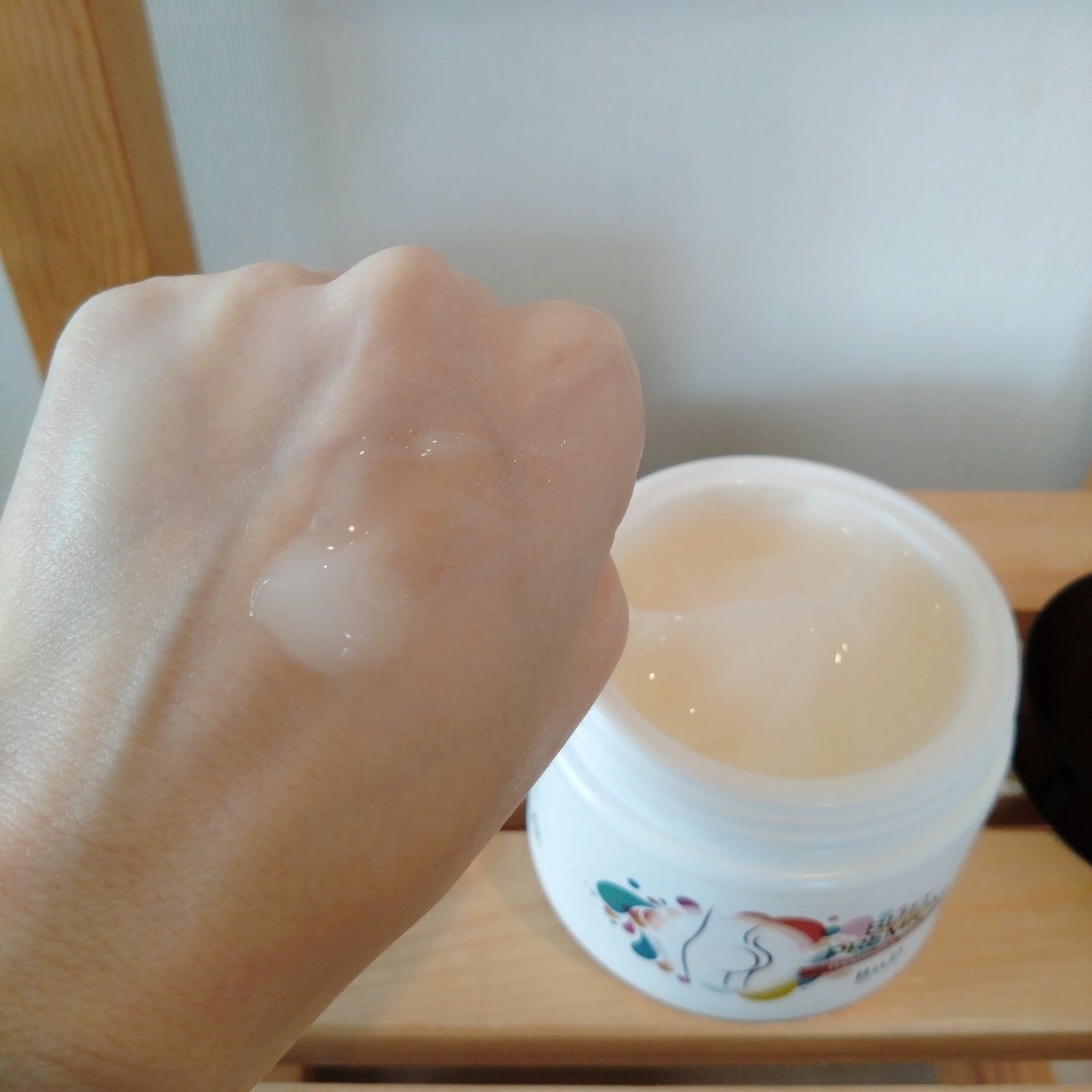 lovecats_sakura on LIPS 「座りっぱなしのお仕事なのでお肌が固くごわごわしています。蒸れや..」(4枚目)