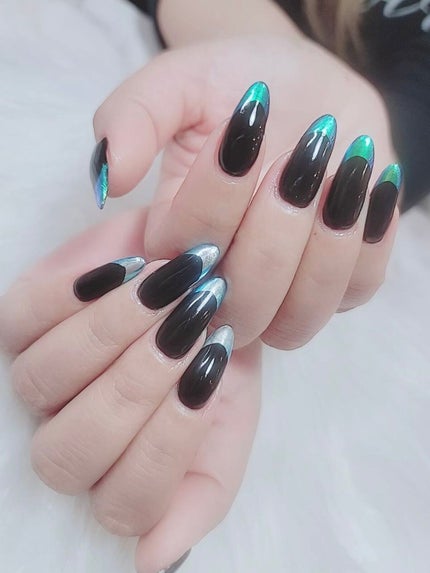 #フレンチネイル,#ミラーネイルのネイルデザイン