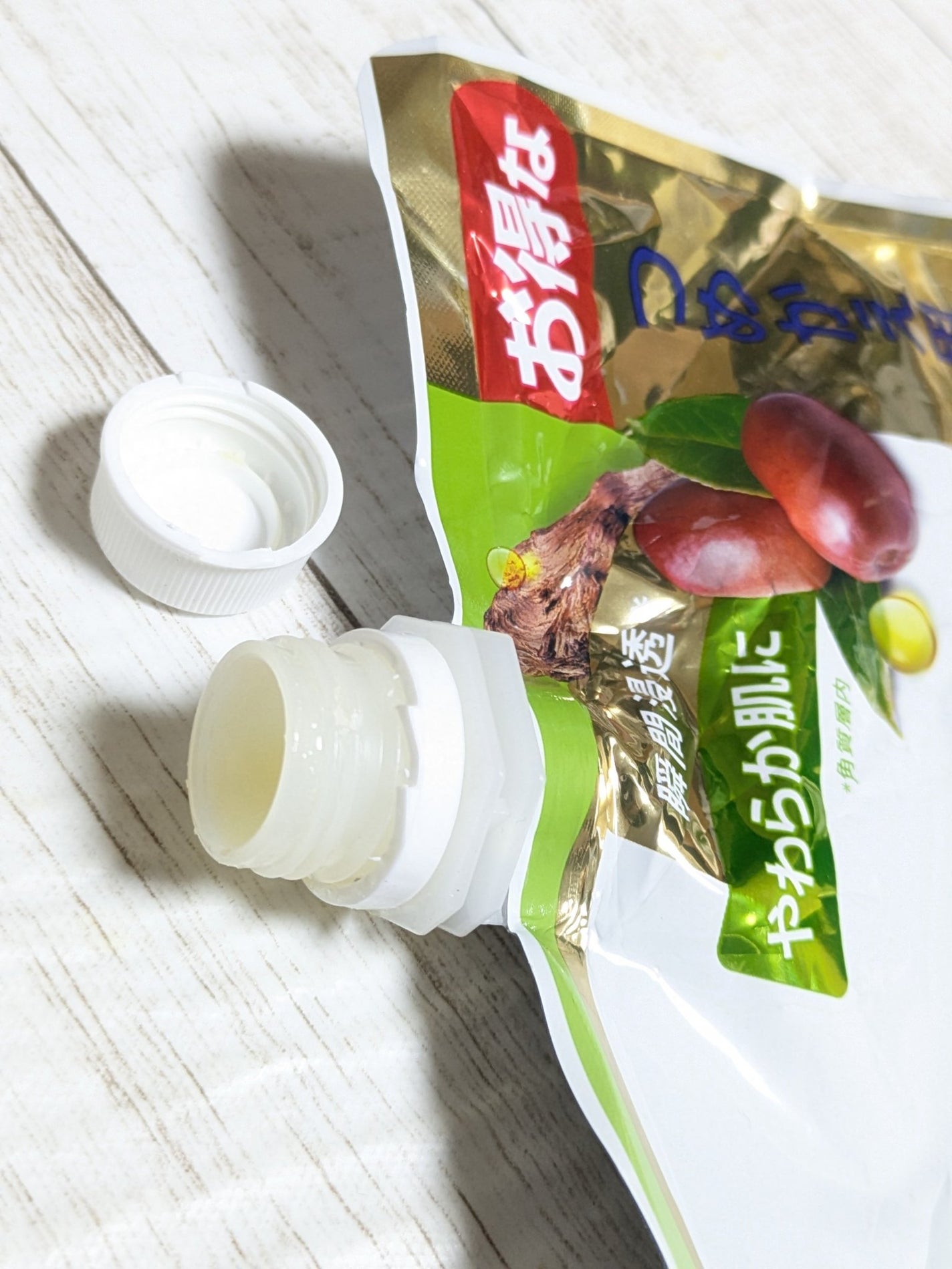 ボディウォッシュ ホホバオイル&サンダルウッド/ダヴ/ボディソープを使ったクチコミ(2枚目)