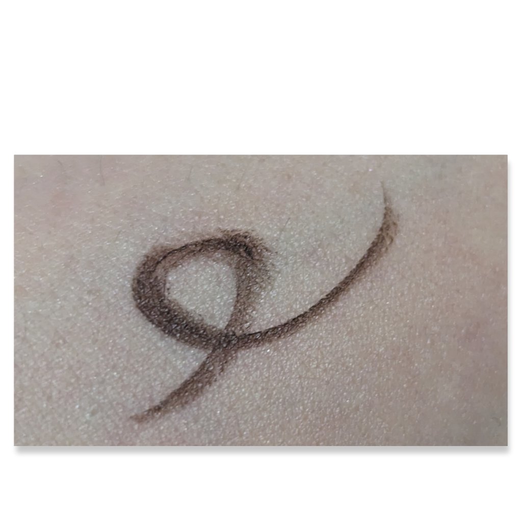 リキッドアイライナーR4/ラブ・ライナー/リキッドアイライナーを使ったクチコミ（2枚目）