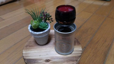 ✼LABIOTTE WINE LIP BALM 01WHITE WINE

テクスチャはねっとりしてます（笑）
バームってこんな感じなのかな？
普通のバーム買ったことないからわかりません（笑）

透明な