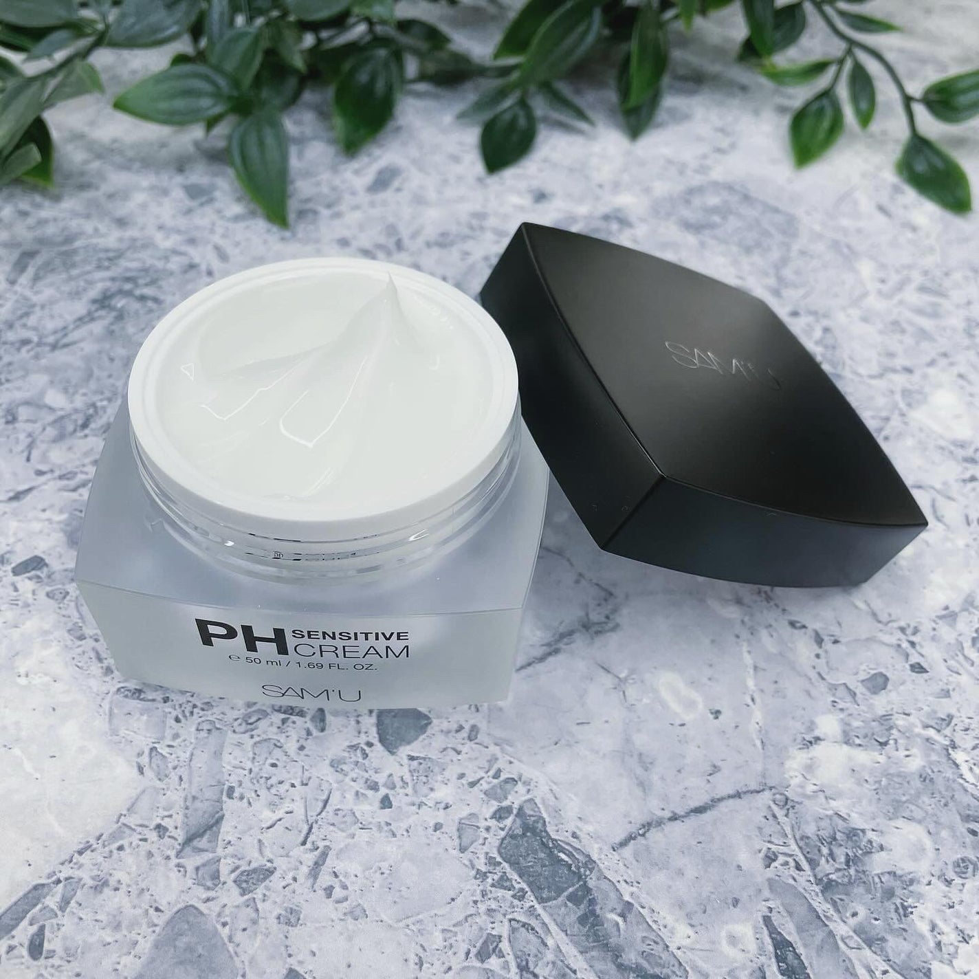 supreme_make_8pef on LIPS 「サミュPHセンシティブクリーム肌荒れしやすい季節の変わり目にも..」(1枚目)