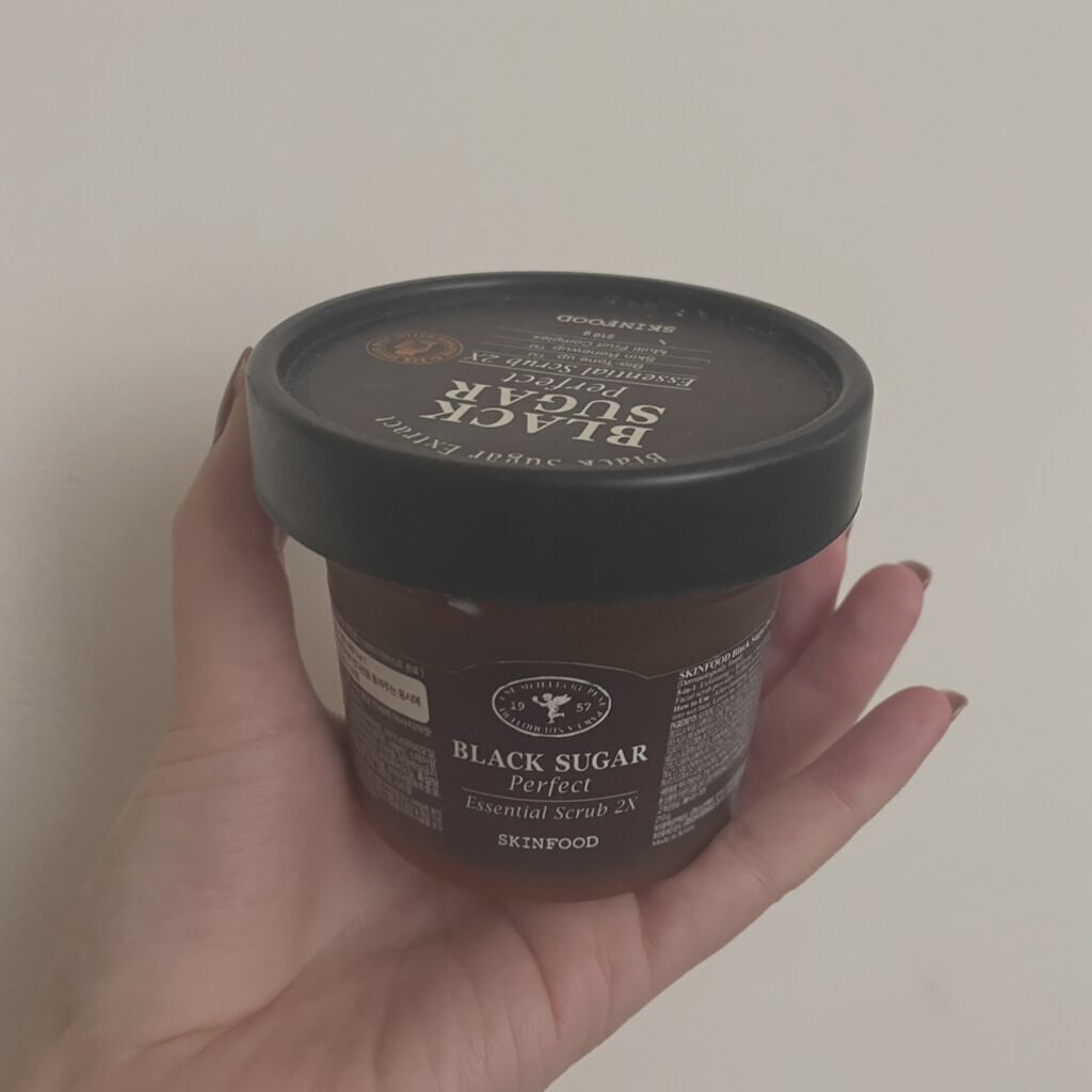 ブラックシュガー パーフェクト エッセンシャル スクラブ2X/SKINFOOD/洗い流すパック・マスクを使ったクチコミ(1枚目)
