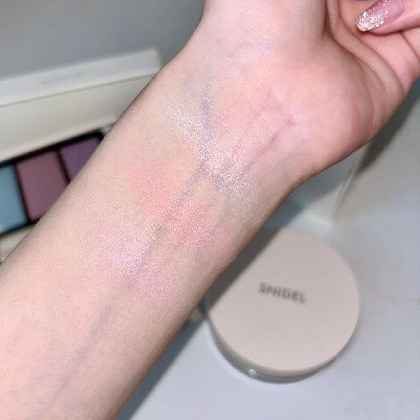 フェイス スタイリスト/SNIDEL BEAUTY/アイシャドウパレットを使ったクチコミ(5枚目)