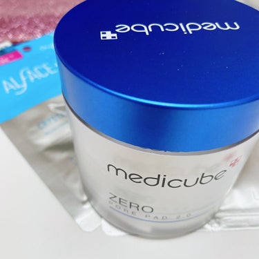 
MEDICUBE    ZERO PORE PAD 2.0




友達に勧められて、！
拭き取ったら、あらあ、、てなるくらいに
いろんなものがパッドについてる🥺

これは買っていいと思いま！！


