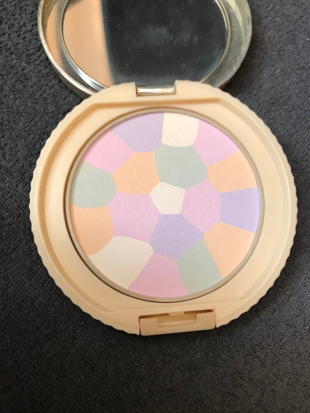 マシュマロフィニッシュパウダー ~Abloom~/キャンメイク/プレストパウダーを使ったクチコミ(2枚目)