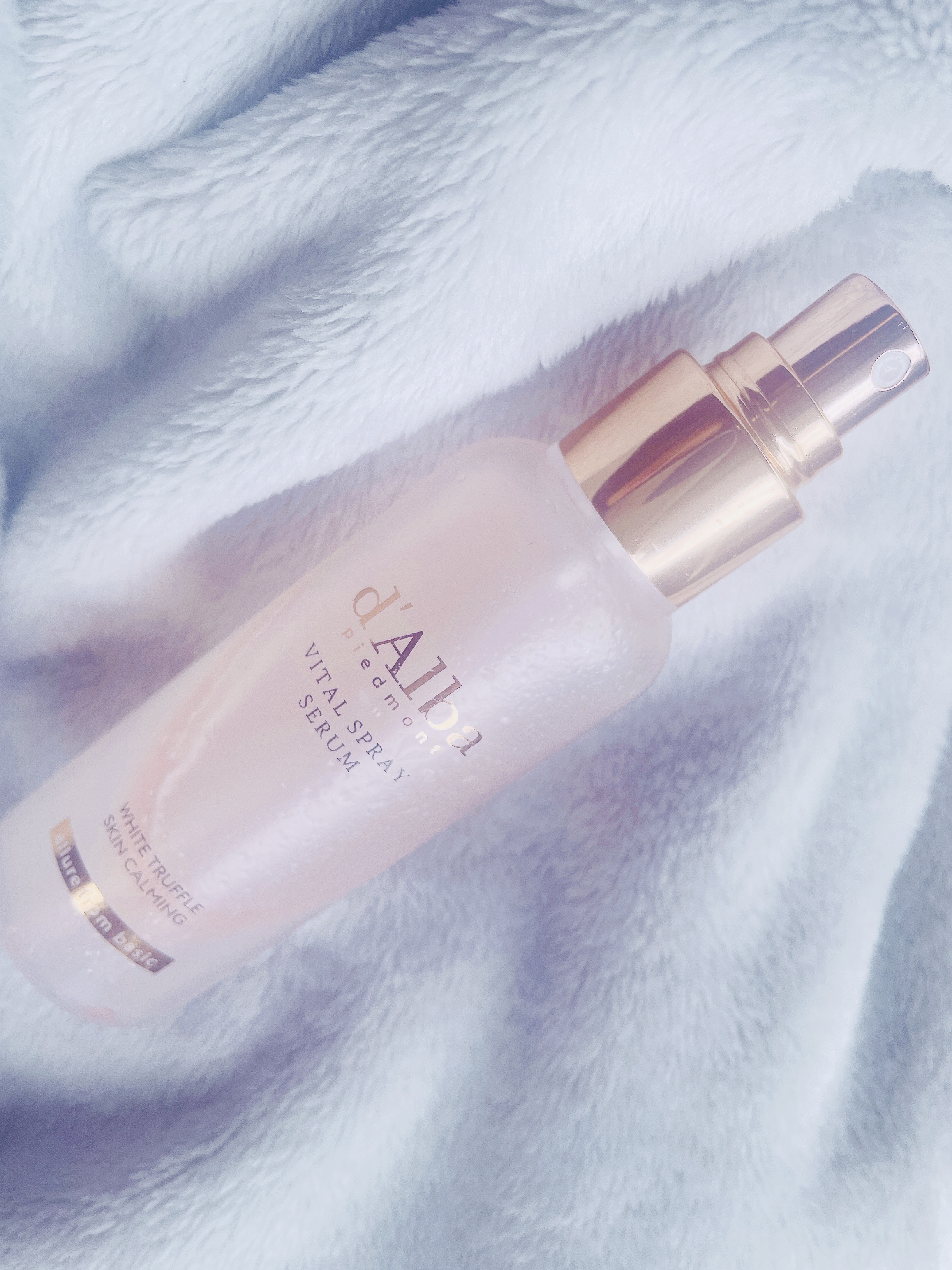 d'Alba White Truffle
Vital Spray Serum
ホワイトトリュフバイタルスプレーセラム

以前使ってたものがなくなってちょと前からダルバさんのミストを日中の乾燥対策に使ってます。
香りがいい香りなのでリフレッシ