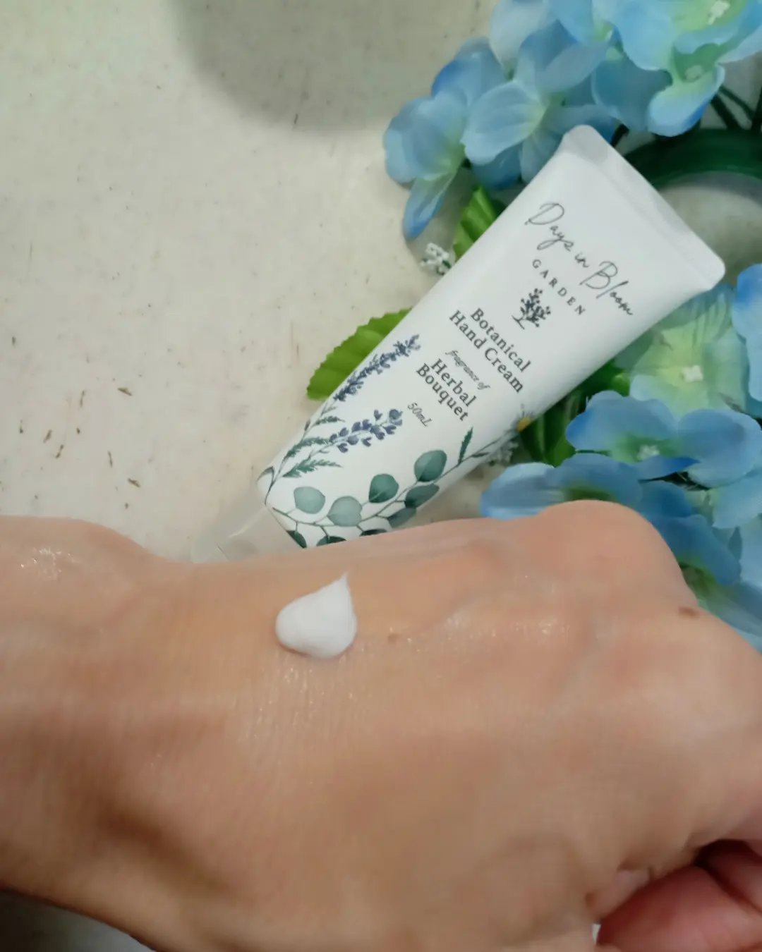 デイズインブルームBF ハンド&ネイルクリーム/フランフラン/ハンドクリームを使ったクチコミ（2枚目）