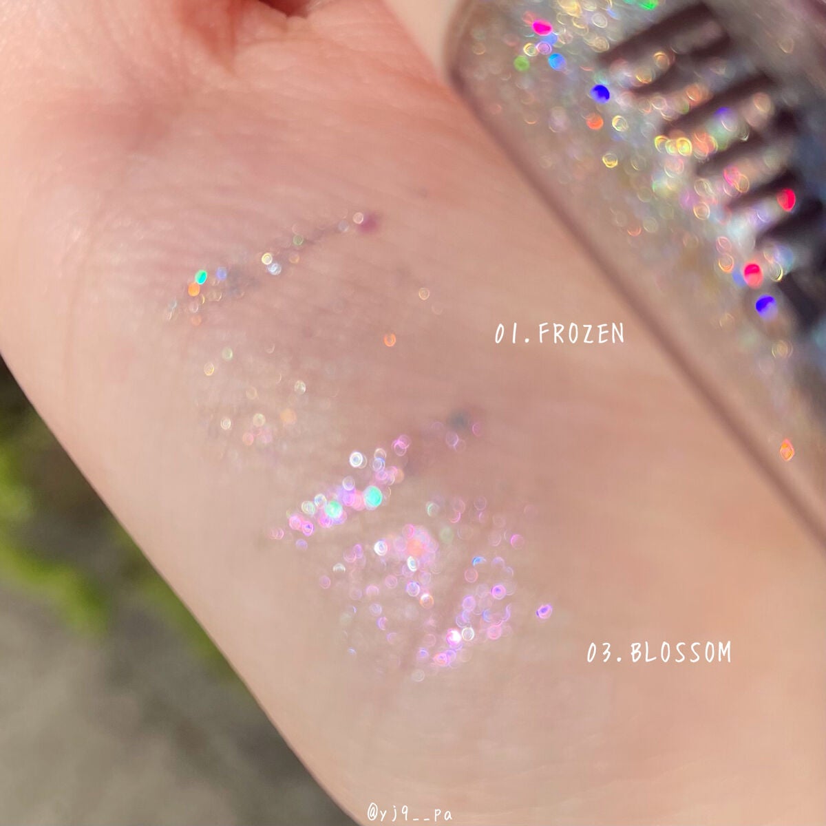 ブリンリキッドグリッターライナー/BLING GLOW/グリッターを使ったクチコミ(3枚目)