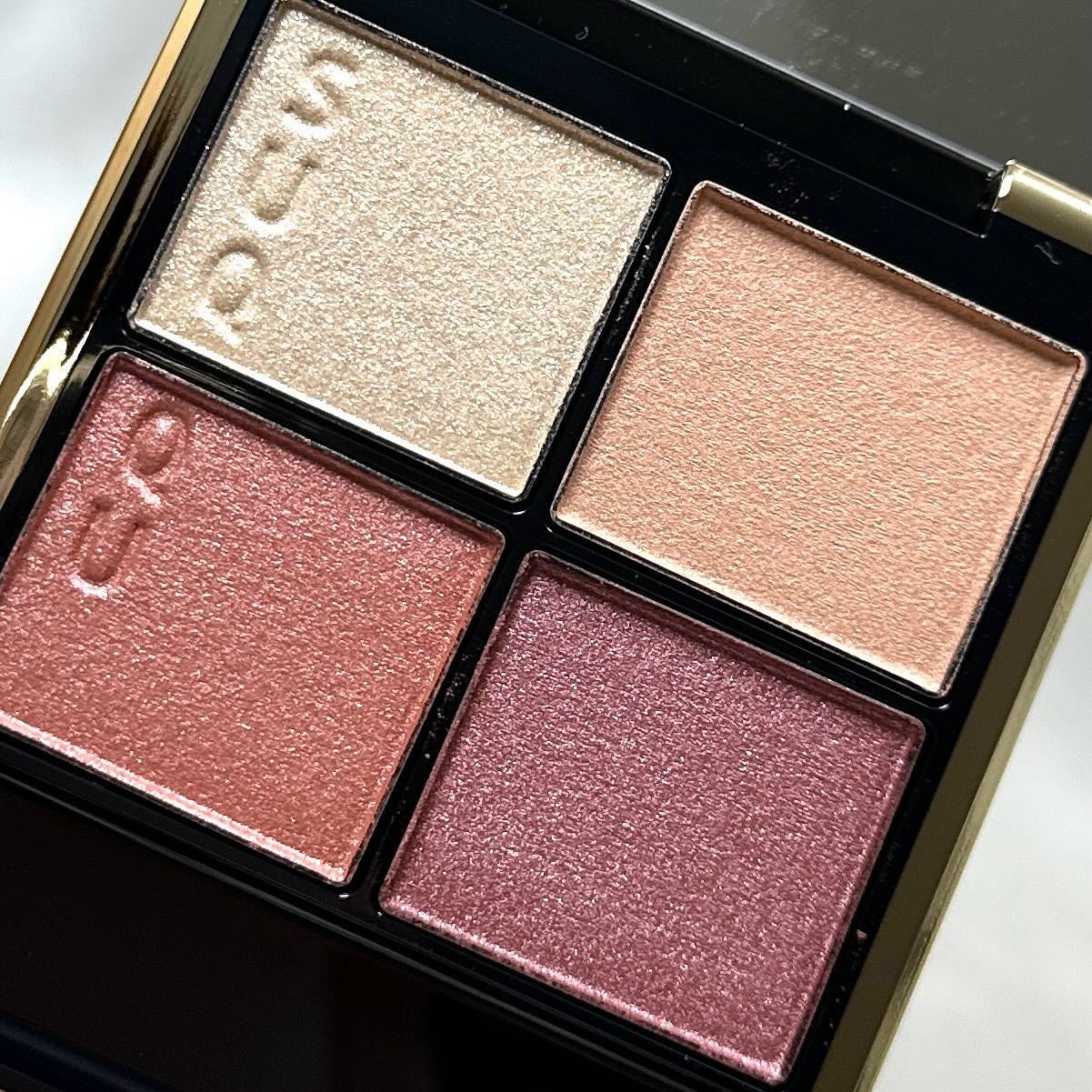 シグニチャー カラー アイズ/SUQQU/アイシャドウパレットを使ったクチコミ(1枚目)