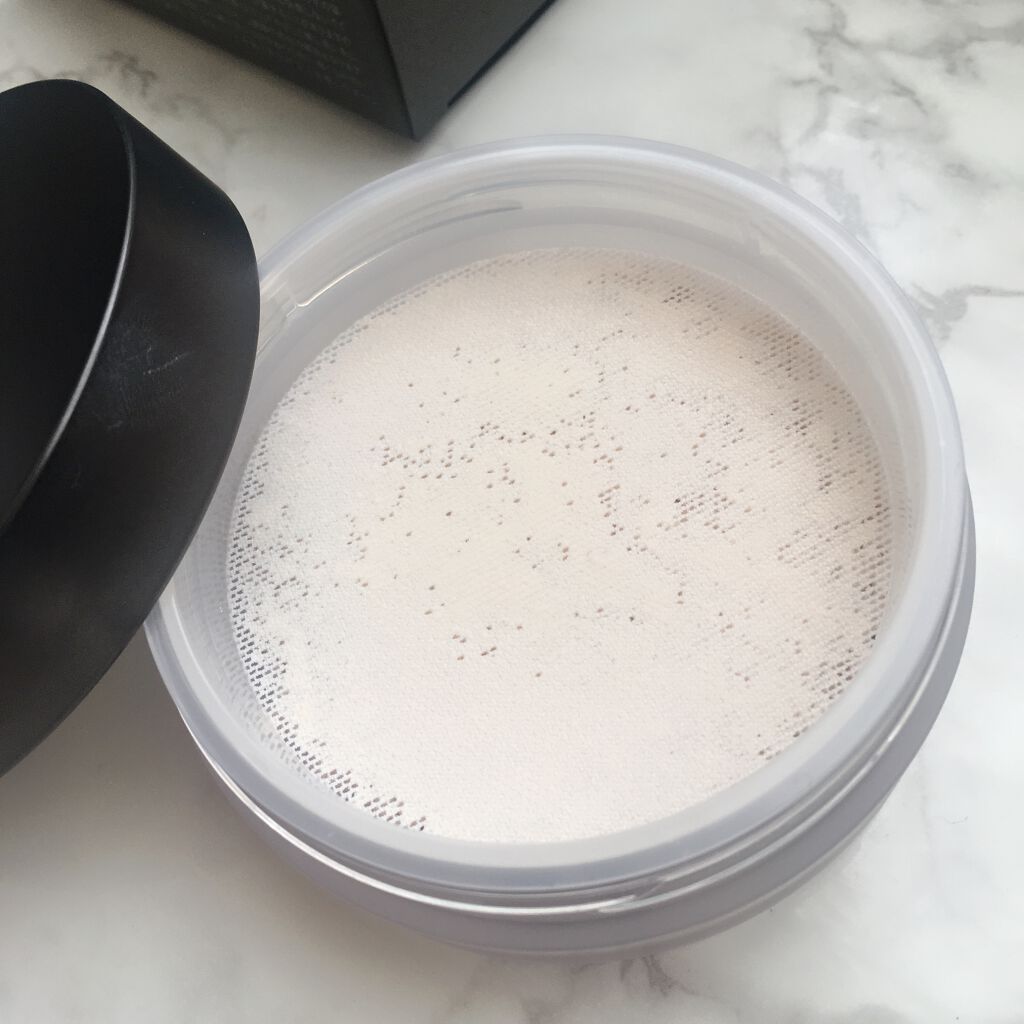 チーキーシークブラッシュ 16 SISTER OF NIGHT ＜2018A/Wコレクションビジュアル使用色＞/THREE/パウダーチークを使ったクチコミ（3枚目）