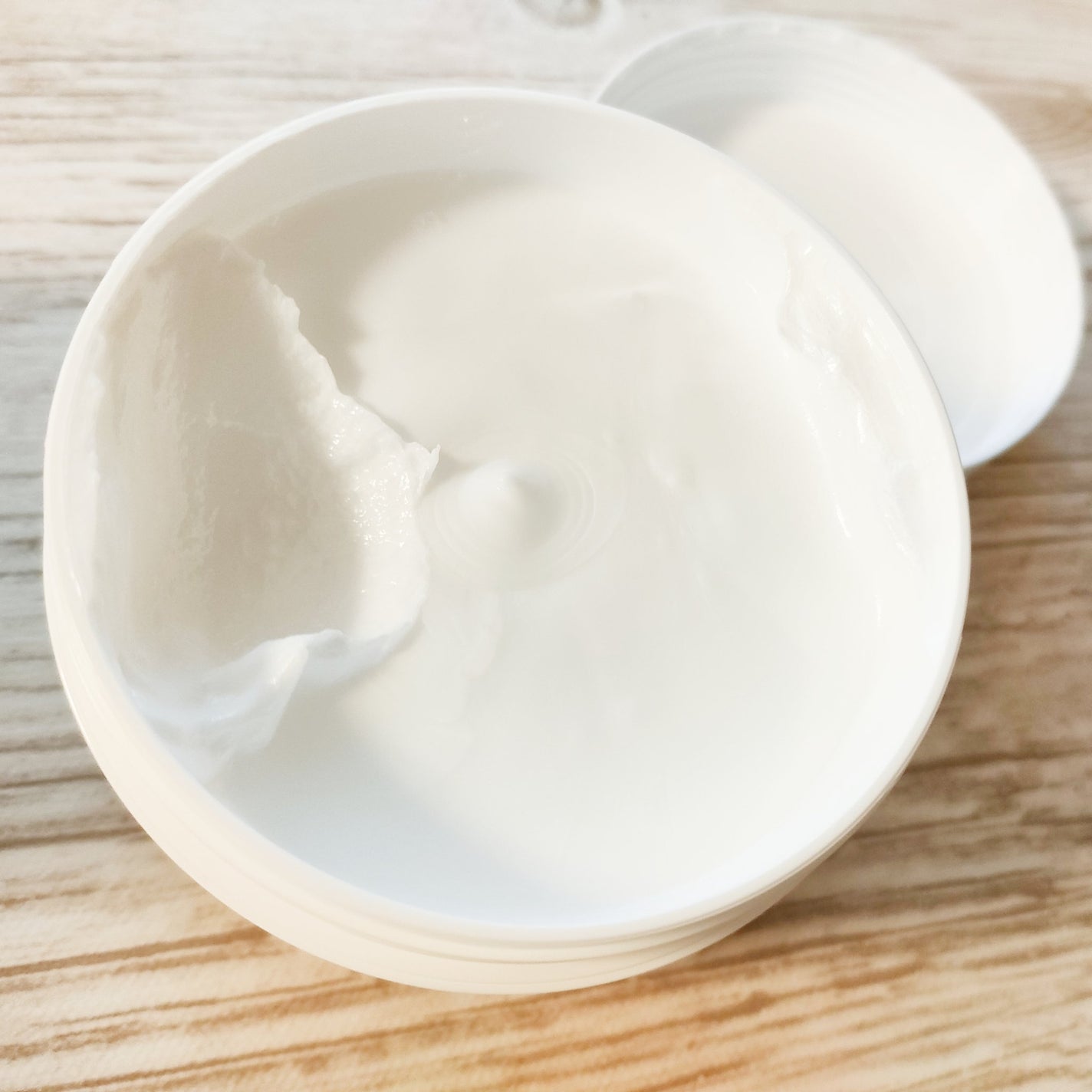 ダヴ クリームボディウォッシュ コンフォートモイスチャー/ダヴ/ボディソープを使ったクチコミ(2枚目)