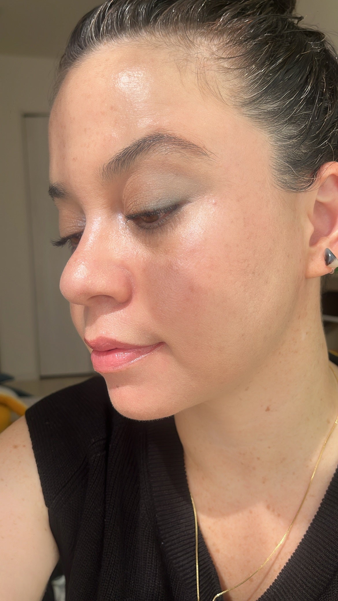 ウォーターグロウコーティングファンデーション/wakemake/リキッドファンデーションを使ったクチコミ(2枚目)