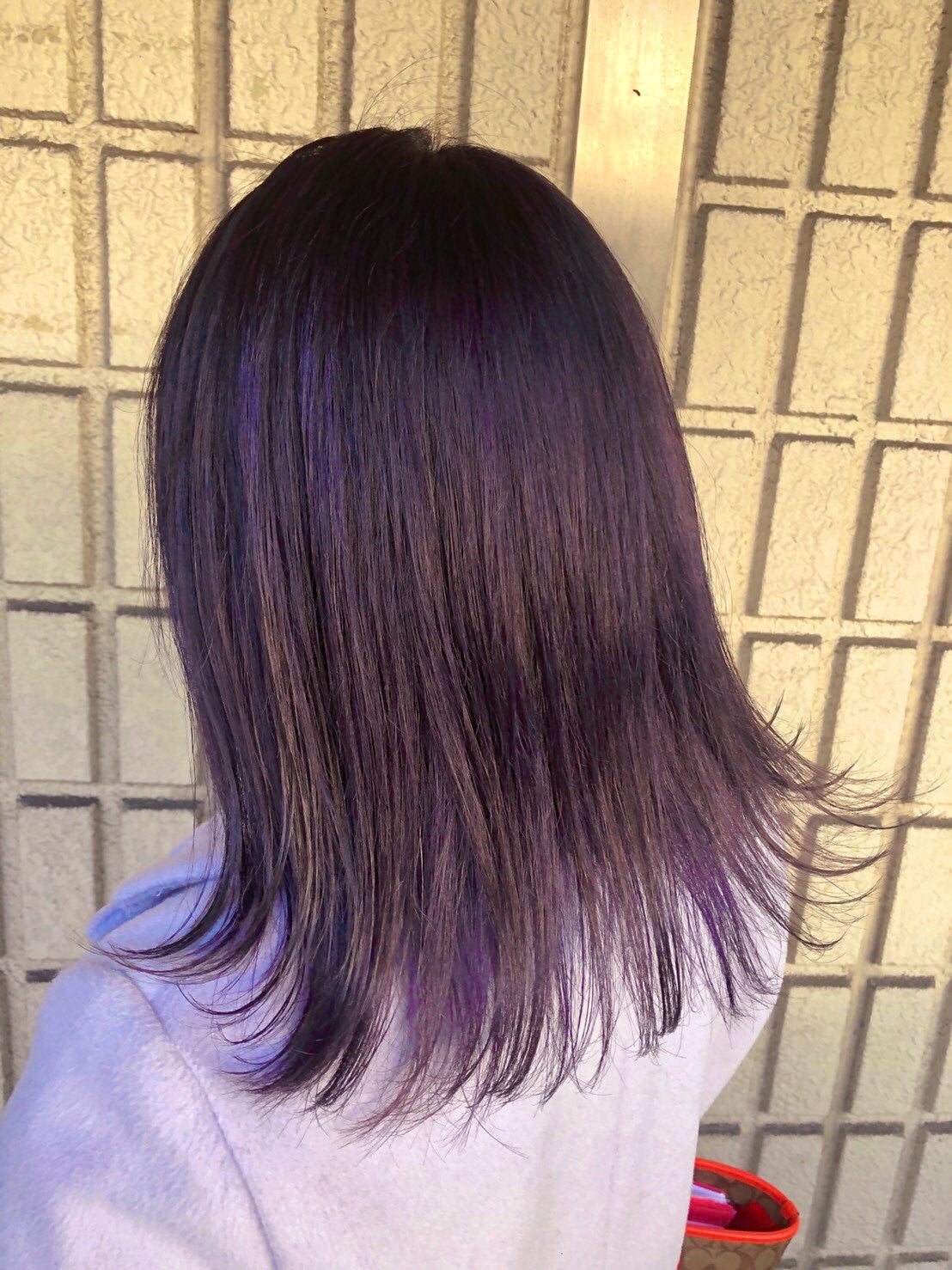 こに on LIPS 「春ヘアーはラベンダーカラー🪻色落ちもグレーになるのですごくおす..」(1枚目)