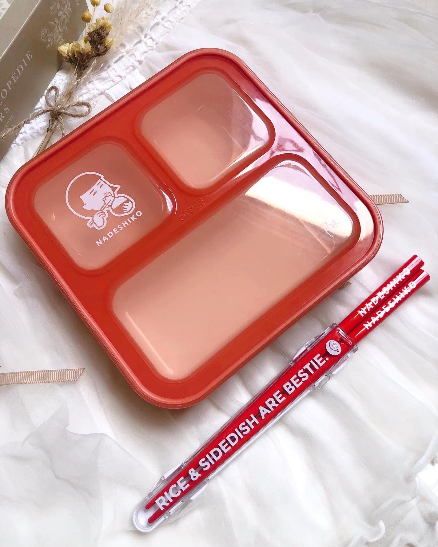 ð¥ð¢ð¬ð.ðððð çŸå®¹ã©ã€ã¿ãŒ on LIPS ãç³æŸ€ç ç©¶æããååãæäŸããŠé ããŸããÂ ç³æŸ€ç ç©¶æãçºå£²ããŠã..ãïŒ3æç®ïŒ