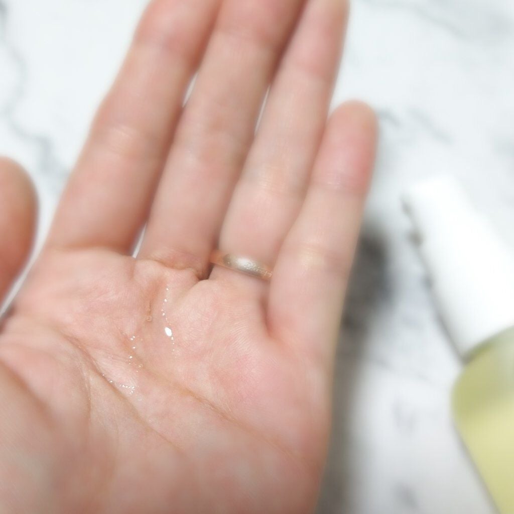 スタイリングオイル<タイト&ウェット>/COHARU/ヘアオイルを使ったクチコミ(3枚目)