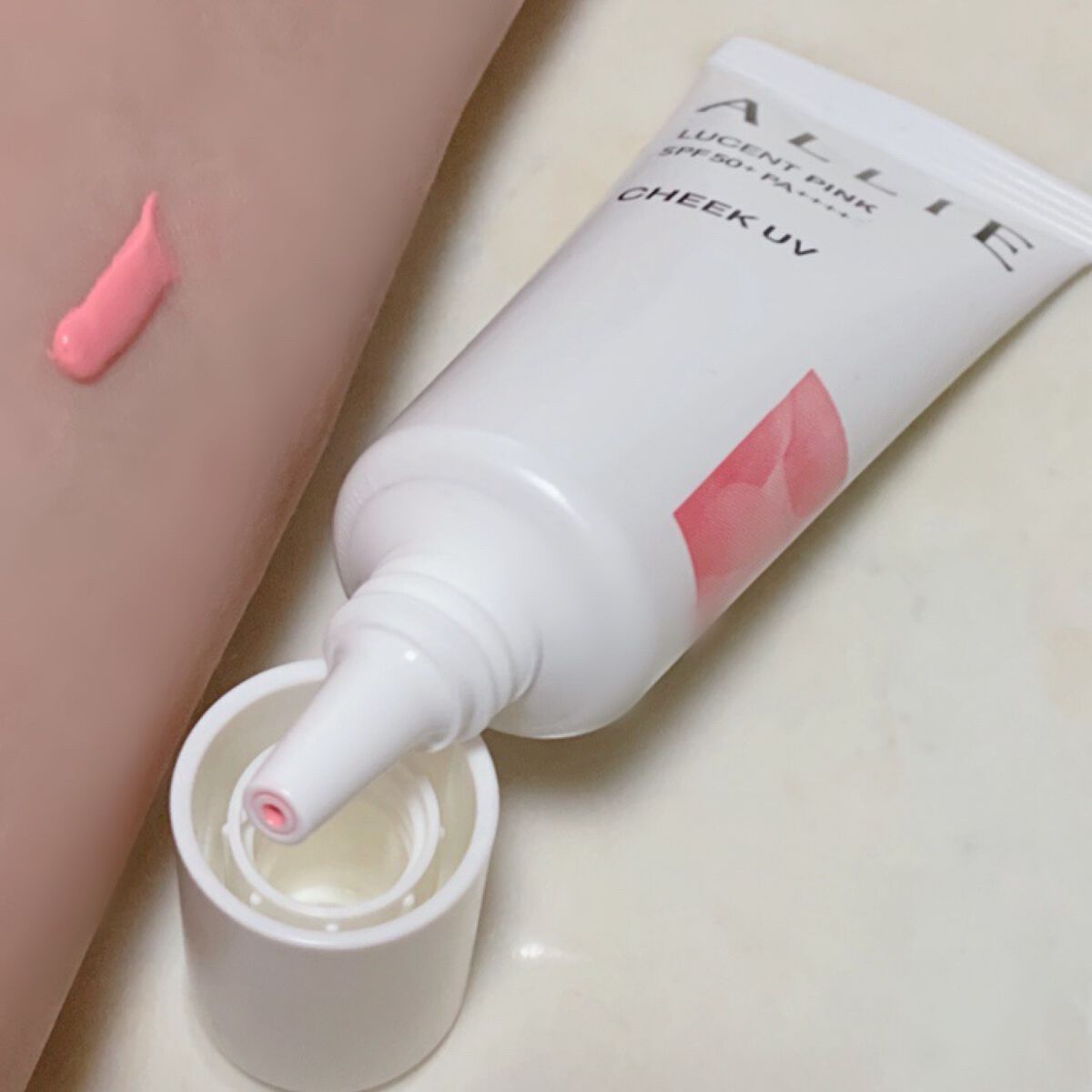 クロノビューティ カラーオンUV/アリィー/日焼け止めクリームを使ったクチコミ(2枚目)