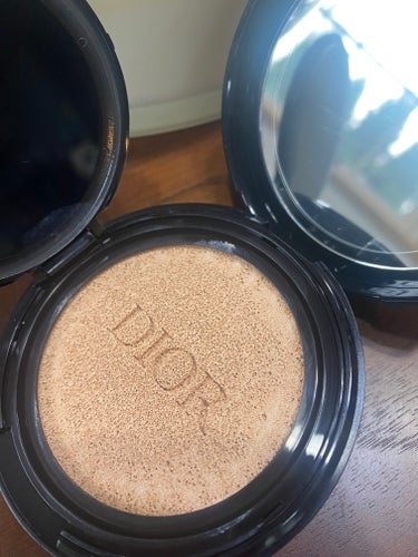 ディオールスキン フォーエヴァー グロウ クッション 1N ニュートラル/Dior/クッションファンデーションを使ったクチコミ（2枚目）