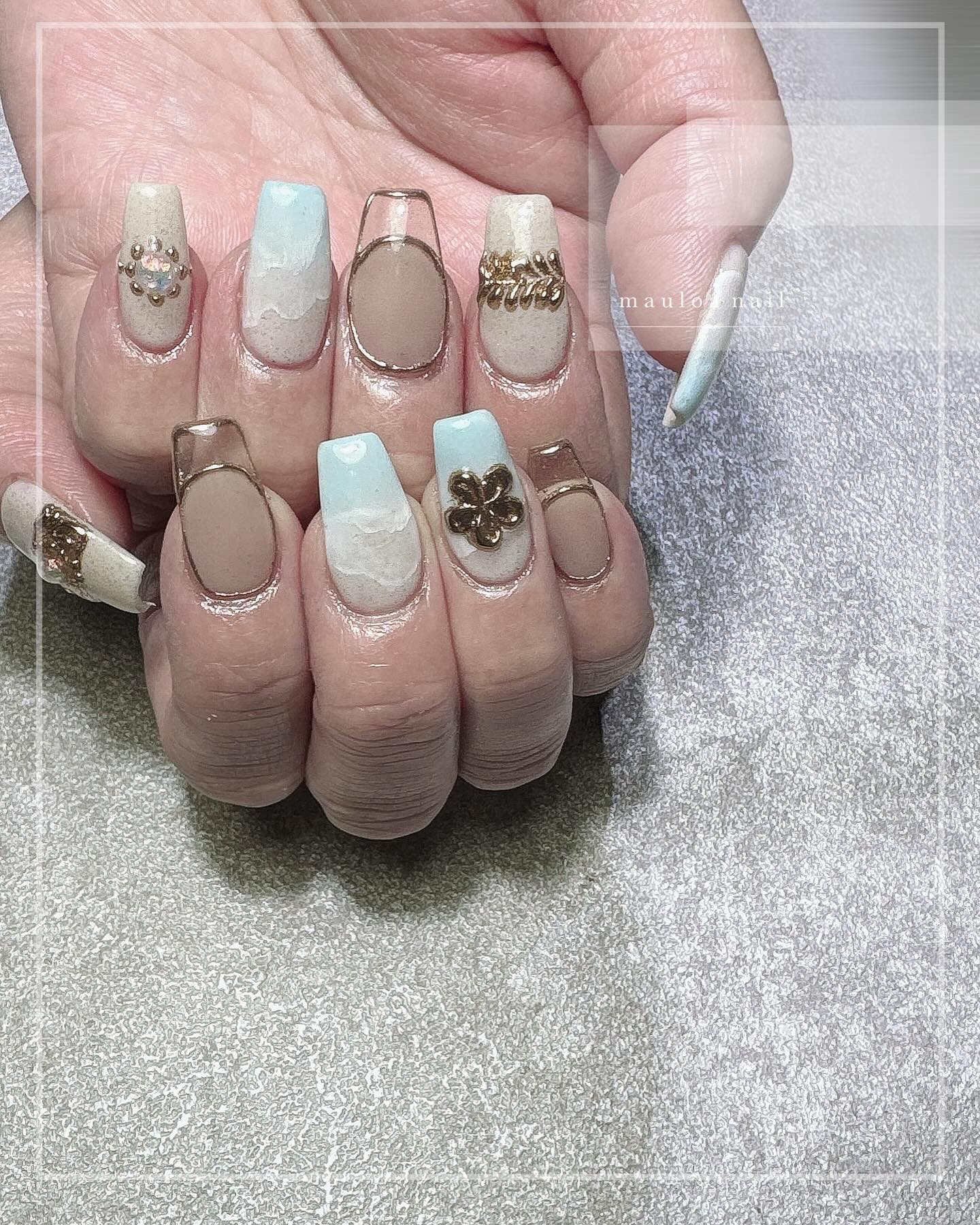 #お花ネイル,#ネイル,#アートネイル,#タイル柄ネイル,#マーブルネイル,#リングネイル,#タイルネイル,#マットネイル,#ミラーネイル,#手書きアートネイル,#ハートネイル,#パーツネイル,#ベージュネイル,#マーブルネイル,#夏ネイル,#天王寺ネイルのネイルデザイン