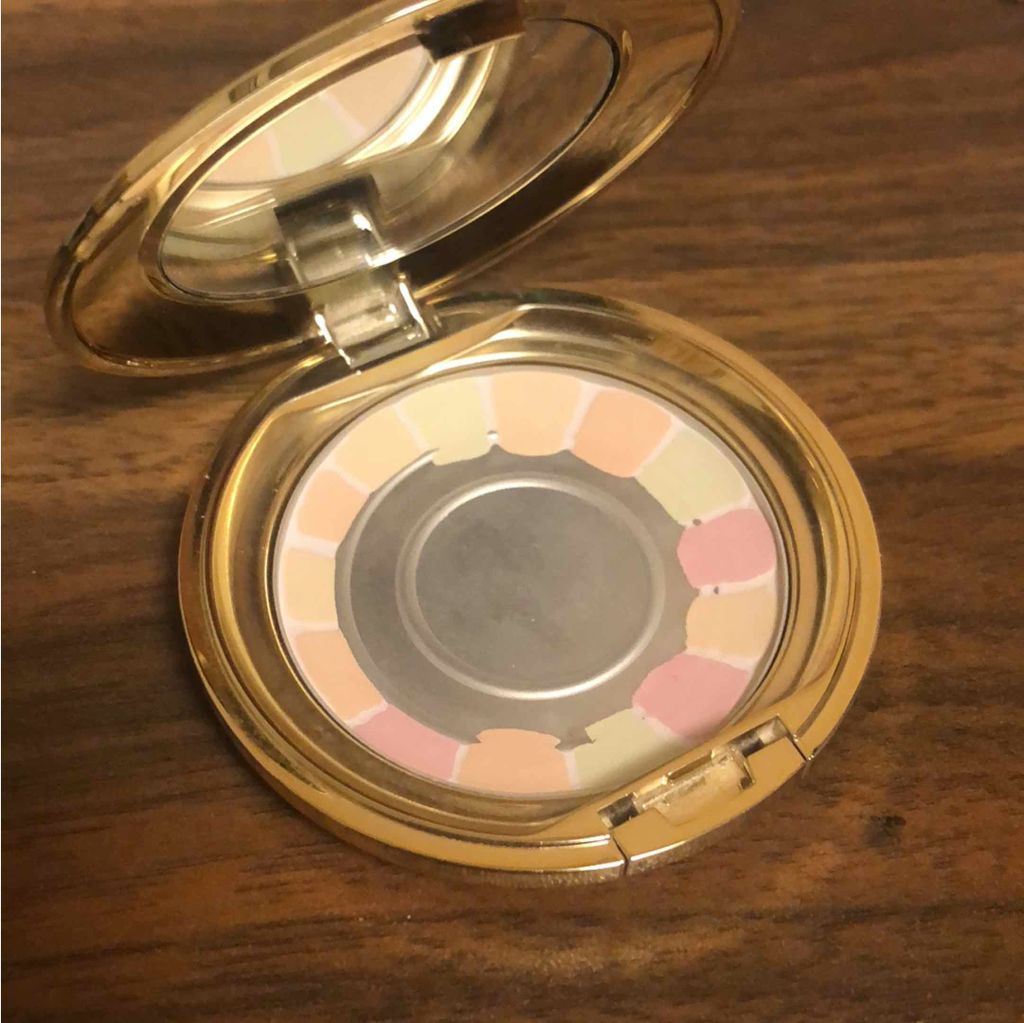 ラ プードル オートニュアンス/Elégance/プレストパウダーを使ったクチコミ(1枚目)