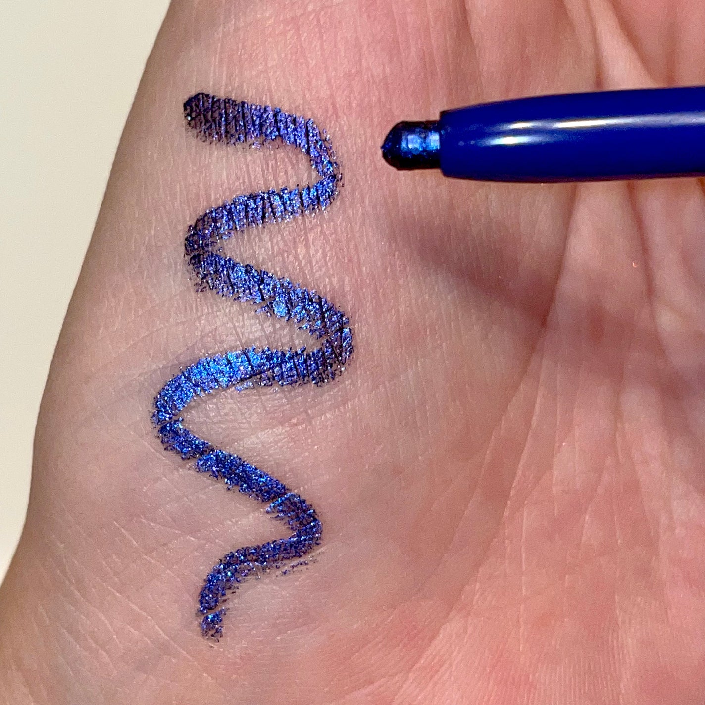 Creme Gel Liner/ColourPop/ペンシルアイライナーを使ったクチコミ(9枚目)