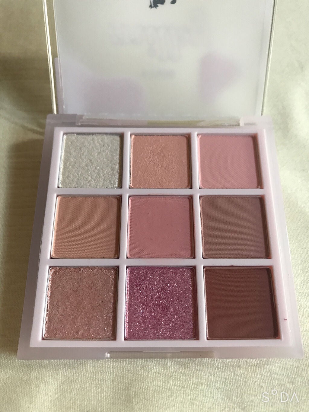 プレイカラーアイズ ≪ミルキーコレクション≫/ETUDE/アイシャドウパレットを使ったクチコミ(4枚目)