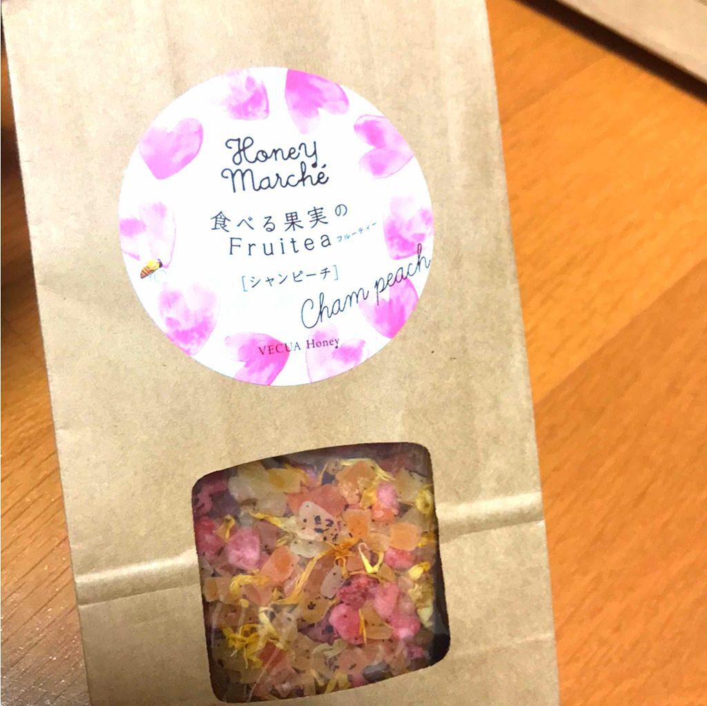 ハニーラスター r/ROAlív/リップグロスを使ったクチコミ(4枚目)