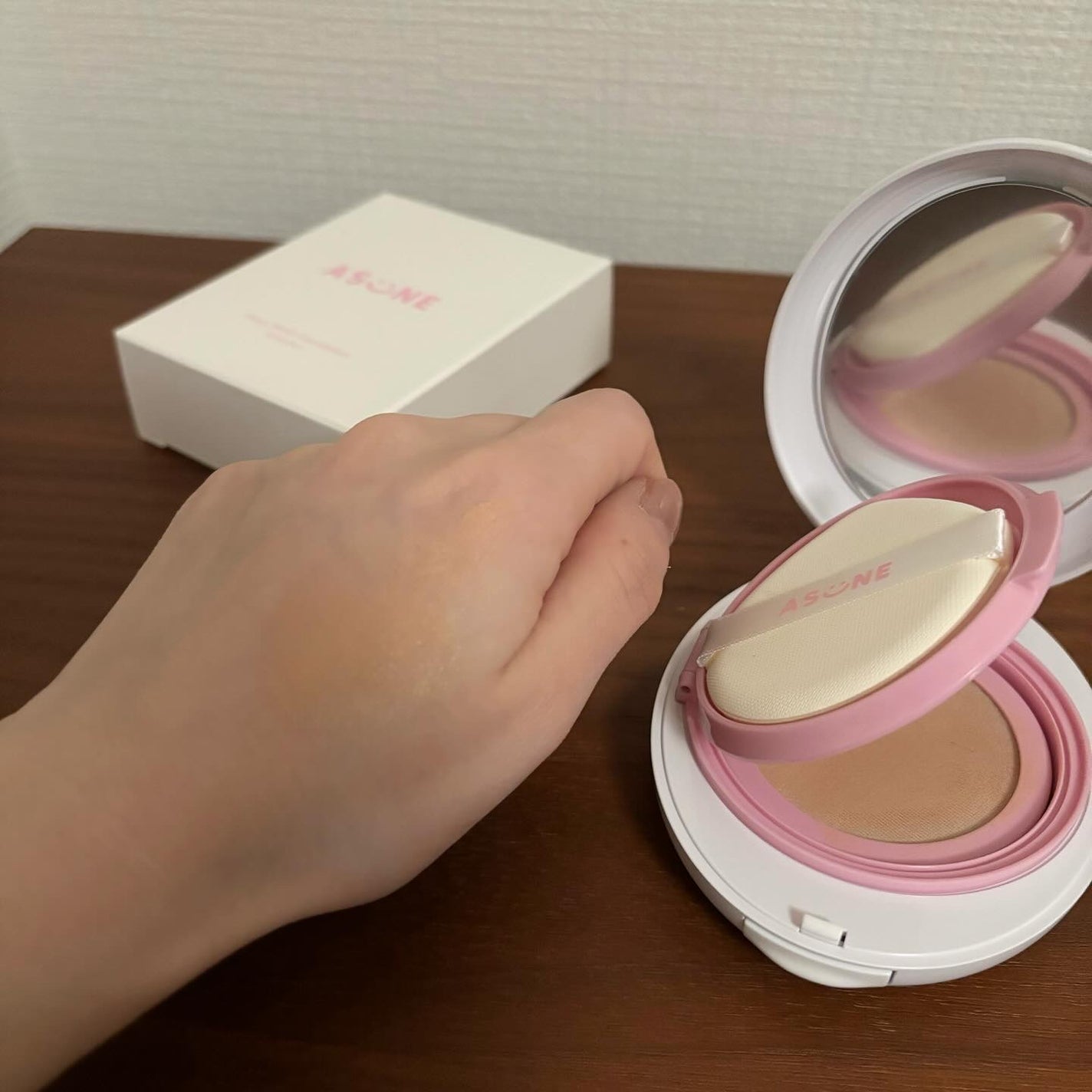 デューイーメッシュファンデーション/ASUNE /クッションファンデーションを使ったクチコミ(2枚目)