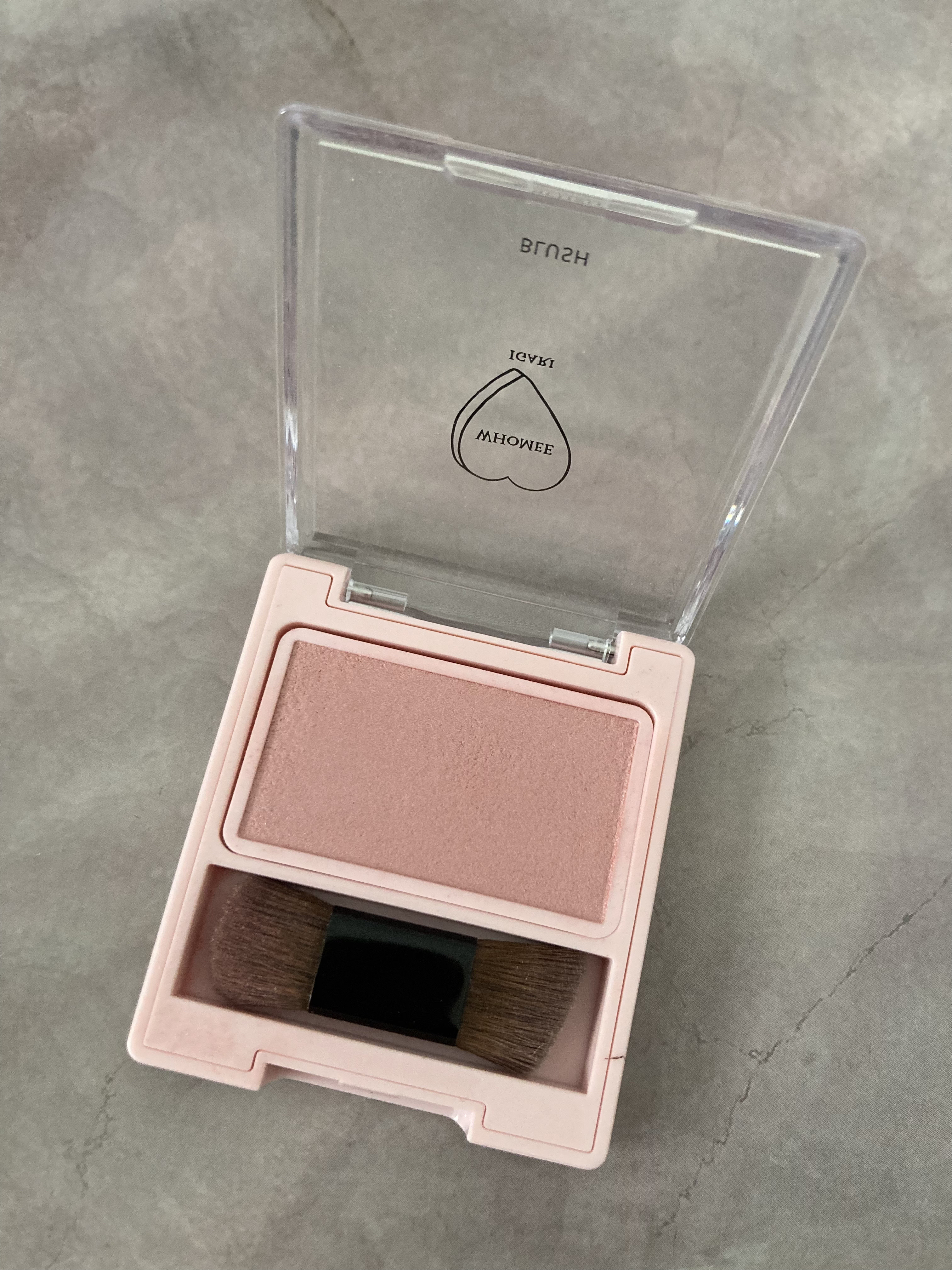 フーミー シングルブラッシュ/WHOMEE/パウダーチークを使ったクチコミ（2枚目）